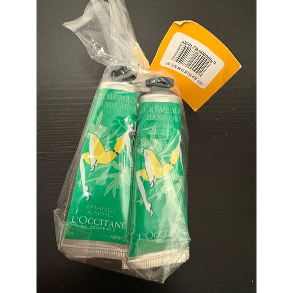 LOccitane Almond Hand Cream Gift Set Hydrating & Nourishing Sweet Almond Oil - Picture 3 of 4